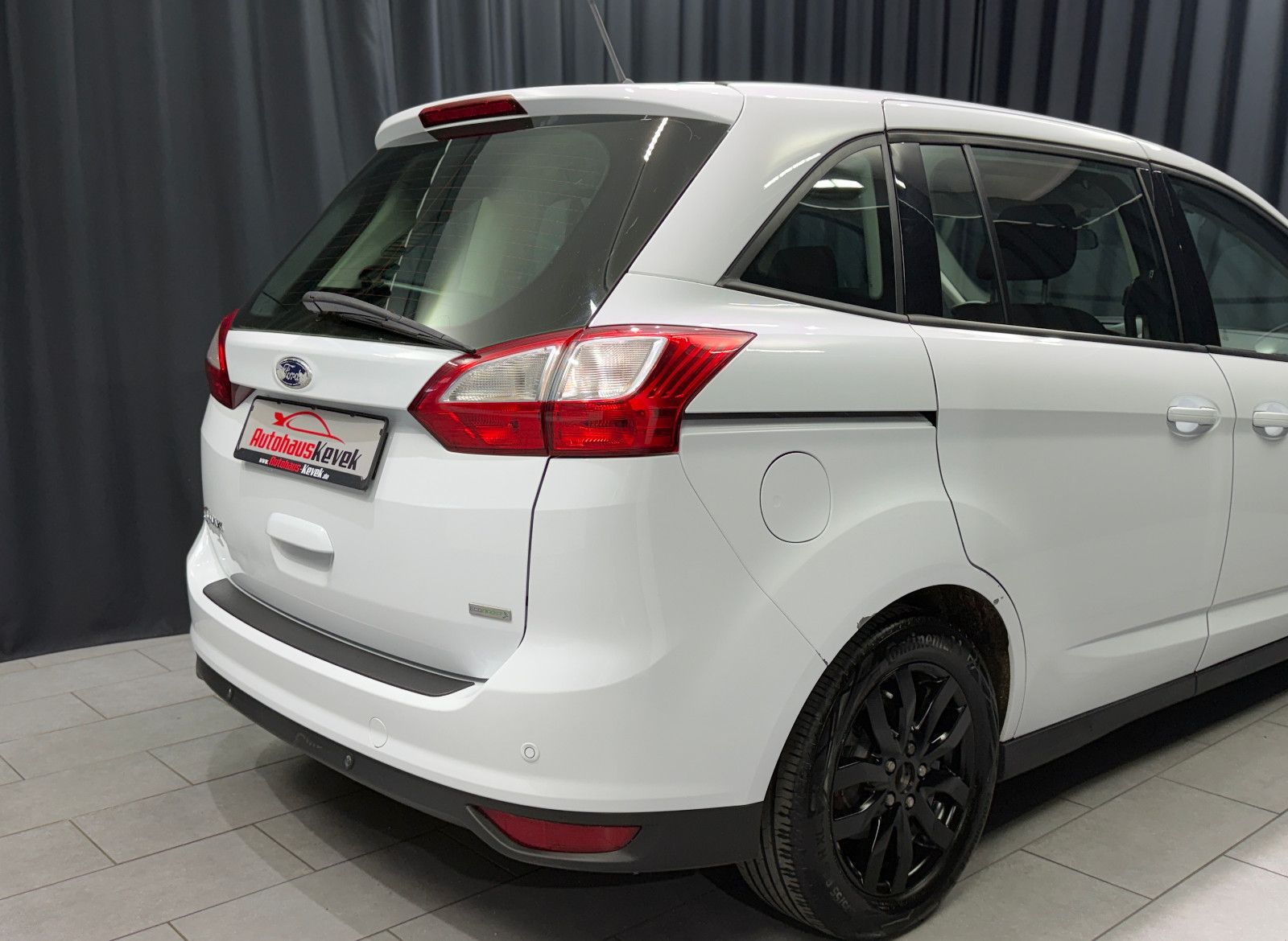 Fahrzeugabbildung Ford Grand C-Max |7-SITZER|PDC|TEMPOMAT