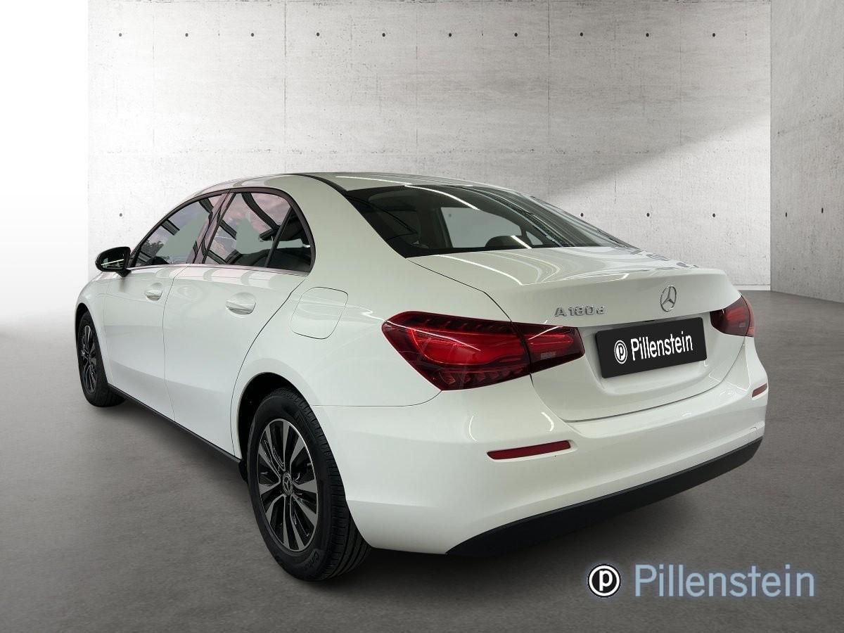 Mercedes-Benz A 180 d LIMO NAVI DIGI ARTICO KAM TEMP foto 3