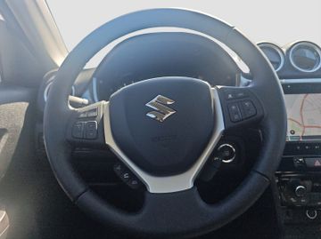Fotografie 11 des Suzuki Vitara 1.4 Comfort+ Schiebedach Navi Kamera LED