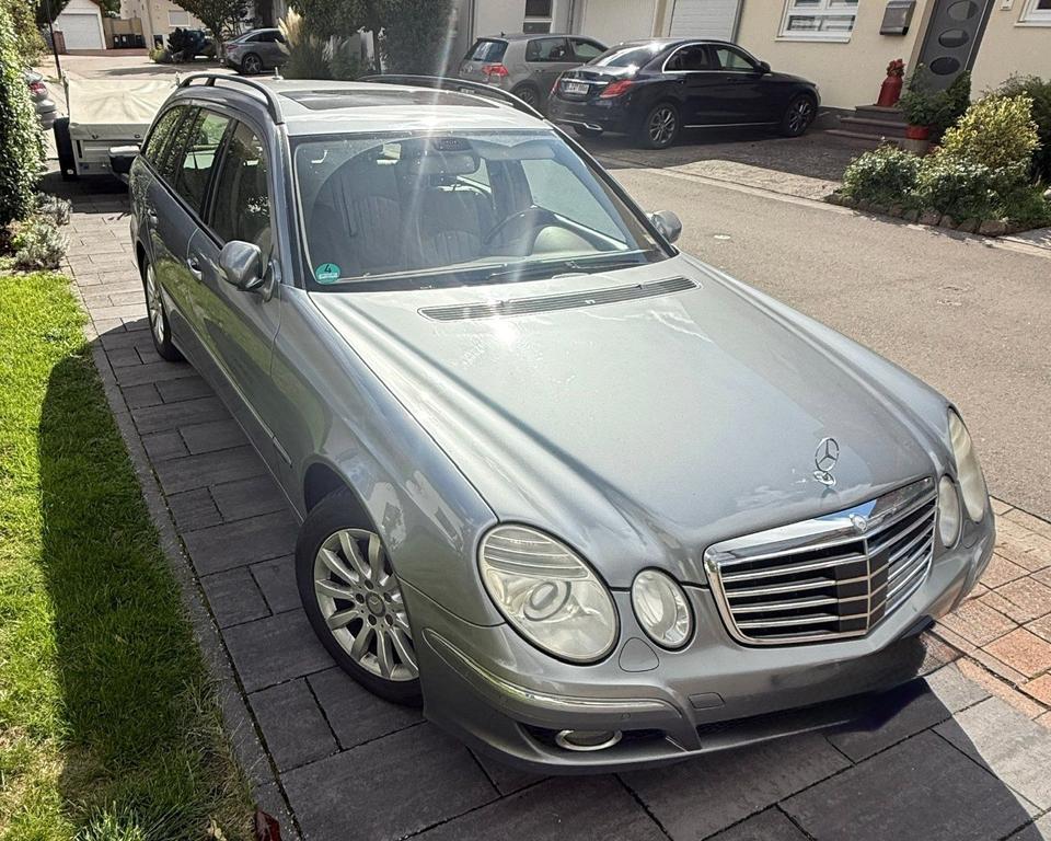 Mercedes-Benz E 320
