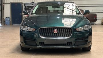 Jaguar XE - 2