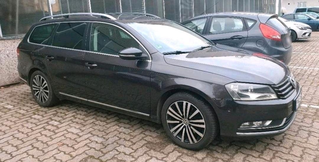 Volkswagen Passat 2011 — photo 11