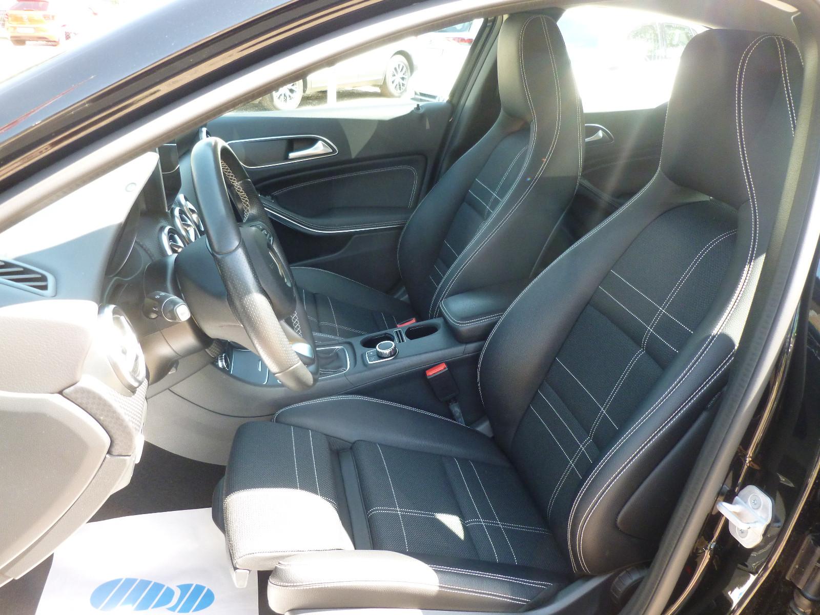 Mercedes-Benz A 250 Urban LED/H-K/Navi/Business/RFK