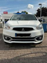 Mitsubishi Space Star 1.2 Kleinwagen aus 2... - Mitsubishi Space Star Gebrauchtwagen in Frankfurt
