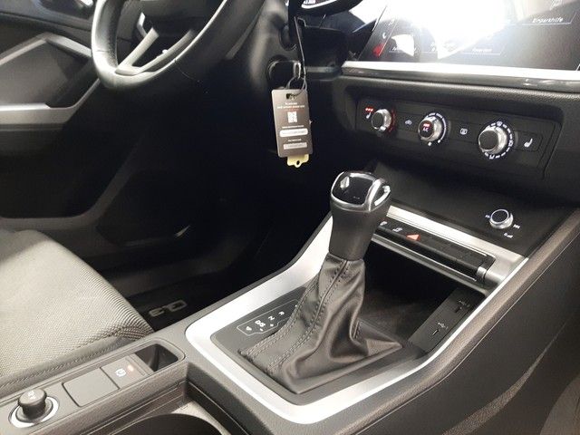 Fahrzeugabbildung Audi Q3 quattro 35TDI S-tronic Sportsitze SitzHz