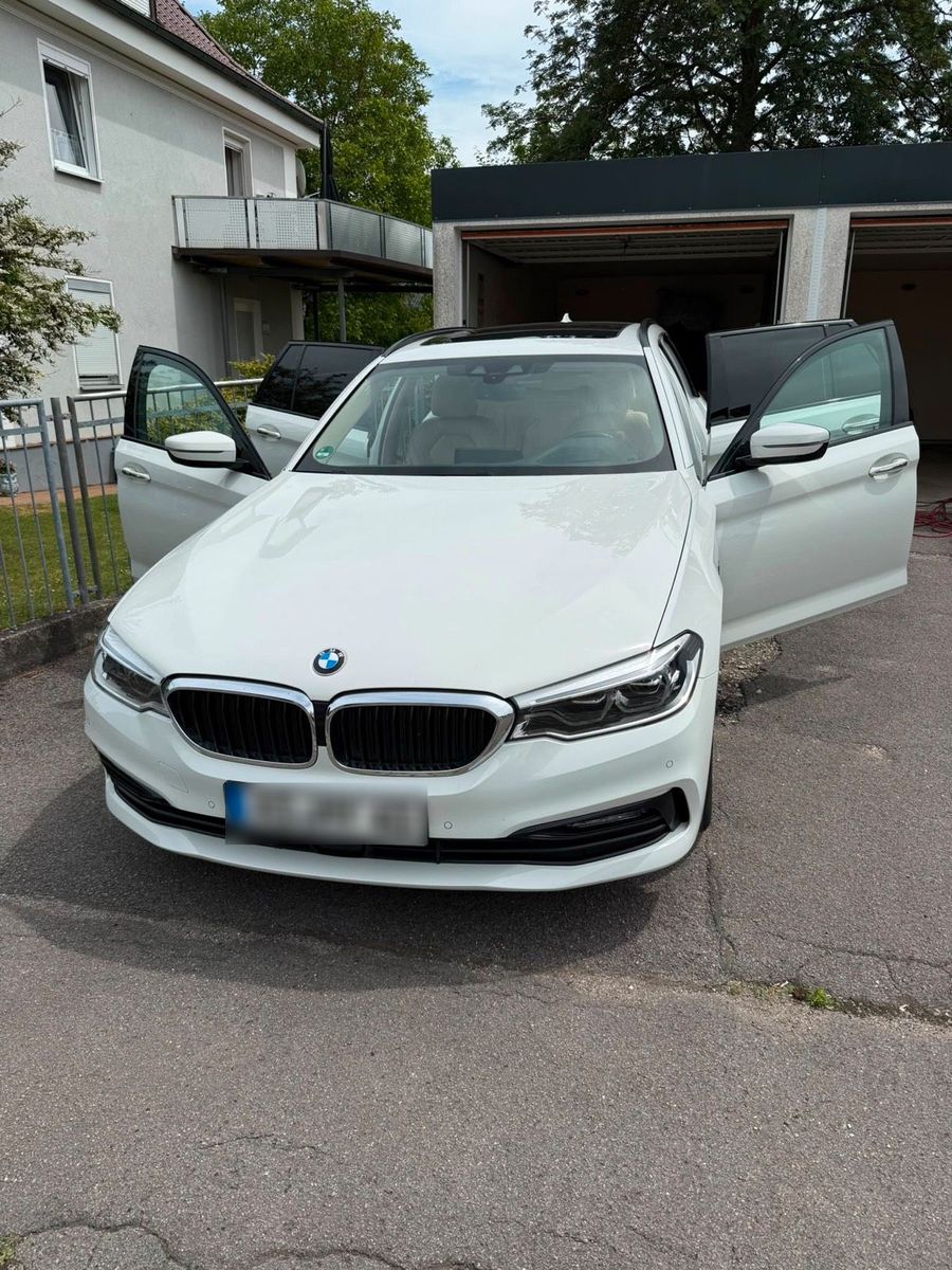 BMW BMW 530d touring, x Drive fast Vollausstat...