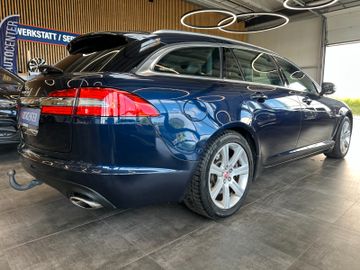 Jaguar XF *Keyless*AHK*BI-XENON*Leder*2-Zonen*