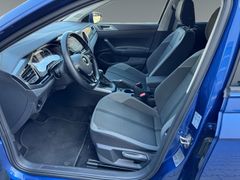 Fahrzeugabbildung Volkswagen Polo VI Highline Sitzh. Navi ACC Kamera. App