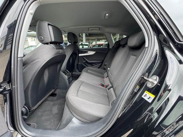 A4 Avant 35 TFSI S-tronic S-LINE 150PS ACC/NAV