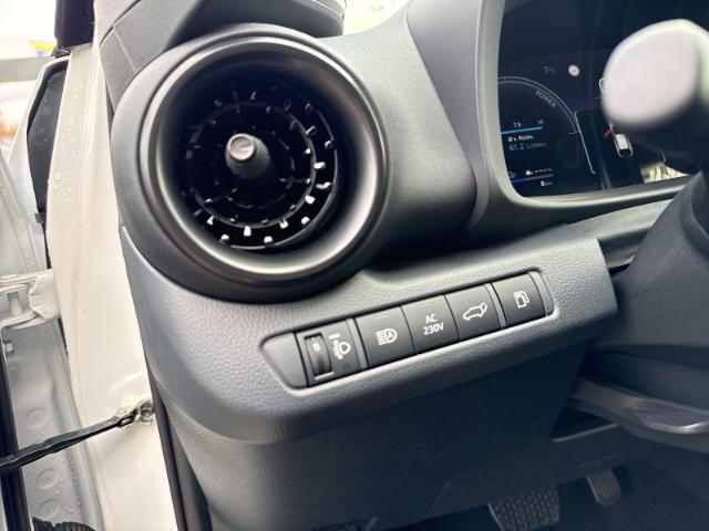 Toyota C-HR Plug-In Hybrid Teamplayer 2.0 Bluetooth - R