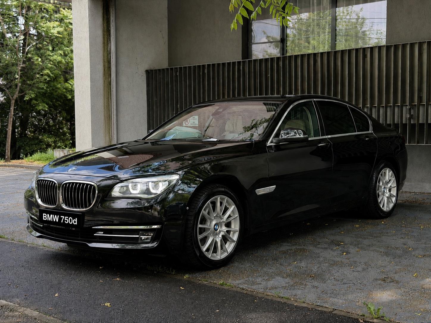 BMW 750d xDrive°SoftClose°HUD°360Cam°FondDVD°LED