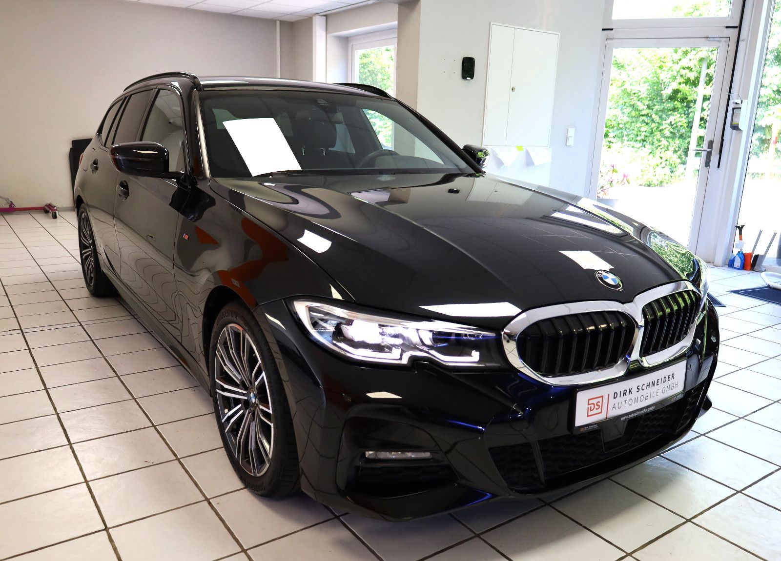BMW 320i Touring M-Sport|HIFI|ACC|LED|RFK|ALCANTARA| foto 3
