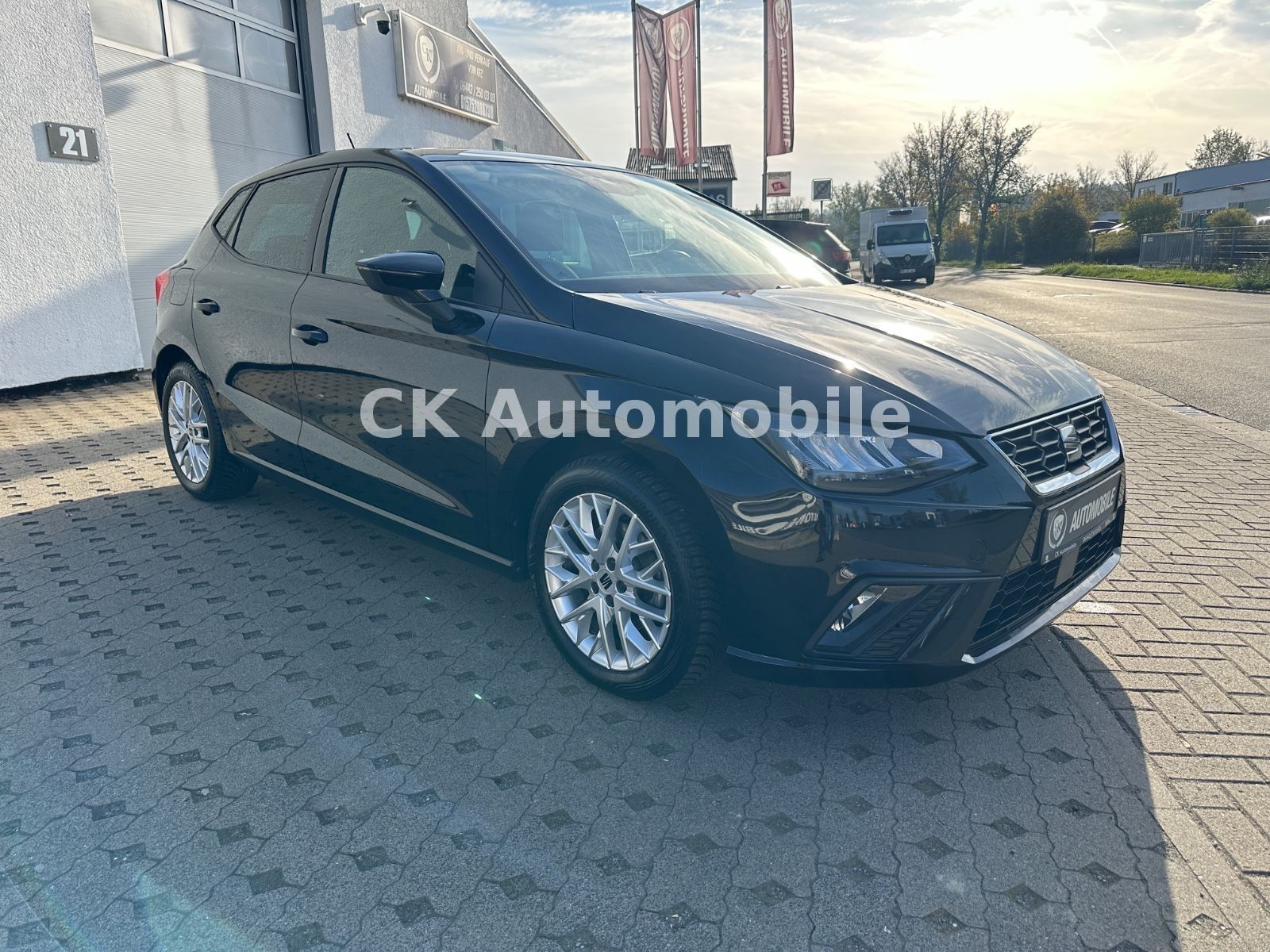 Fahrzeugabbildung SEAT Ibiza  FR 1.0 TSi DSG/Navi/Tempomat/PDC