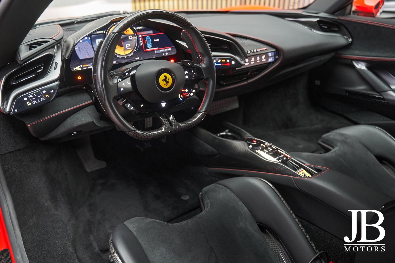 Fahrzeugabbildung Ferrari SF90 Stradale Full Carbon Lift Racing Seats JBL