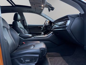 Audi Q8 - 10