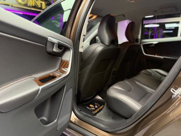 Volvo XC60 - 12