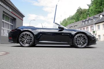 Porsche 992.2*Sportabg.,Chrono,BOSE,Sitzlüftung,14-Wege*