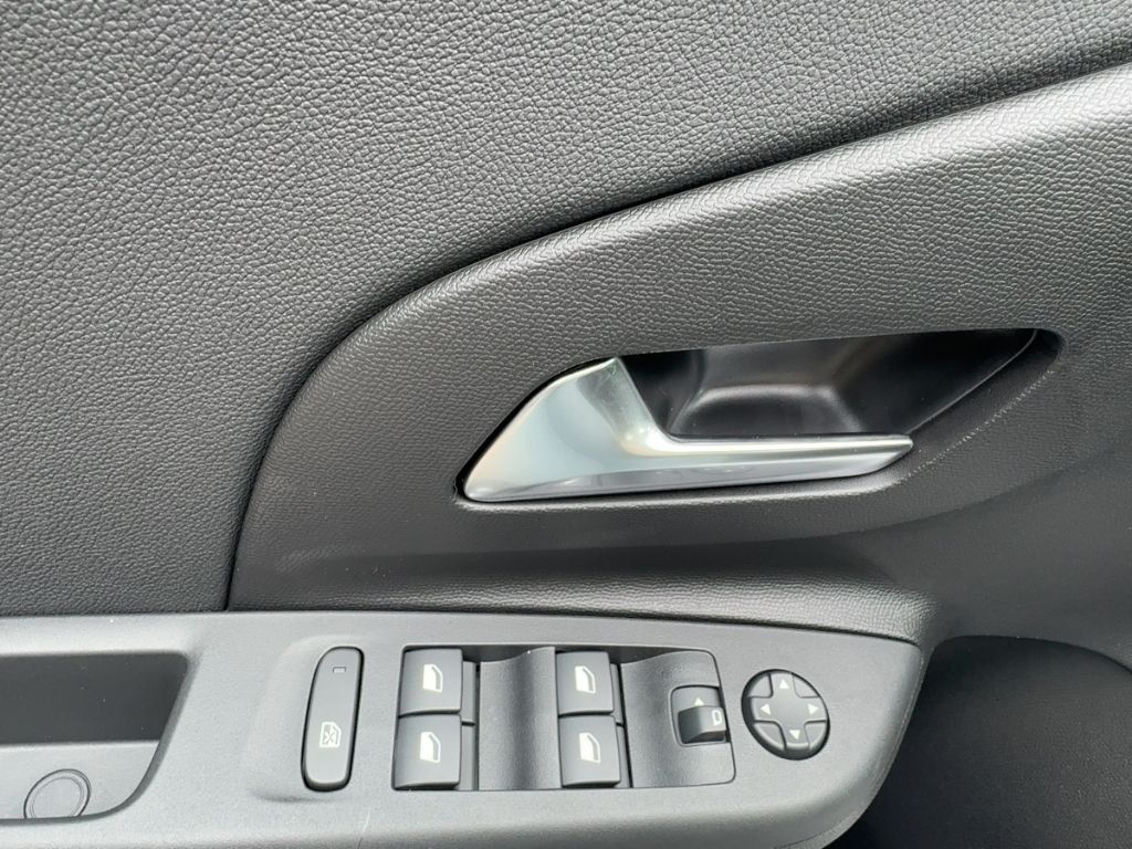Fahrzeugabbildung Opel Corsa GS Hybrid, SHZ, LHZ, RFK, Allwetter, PDC
