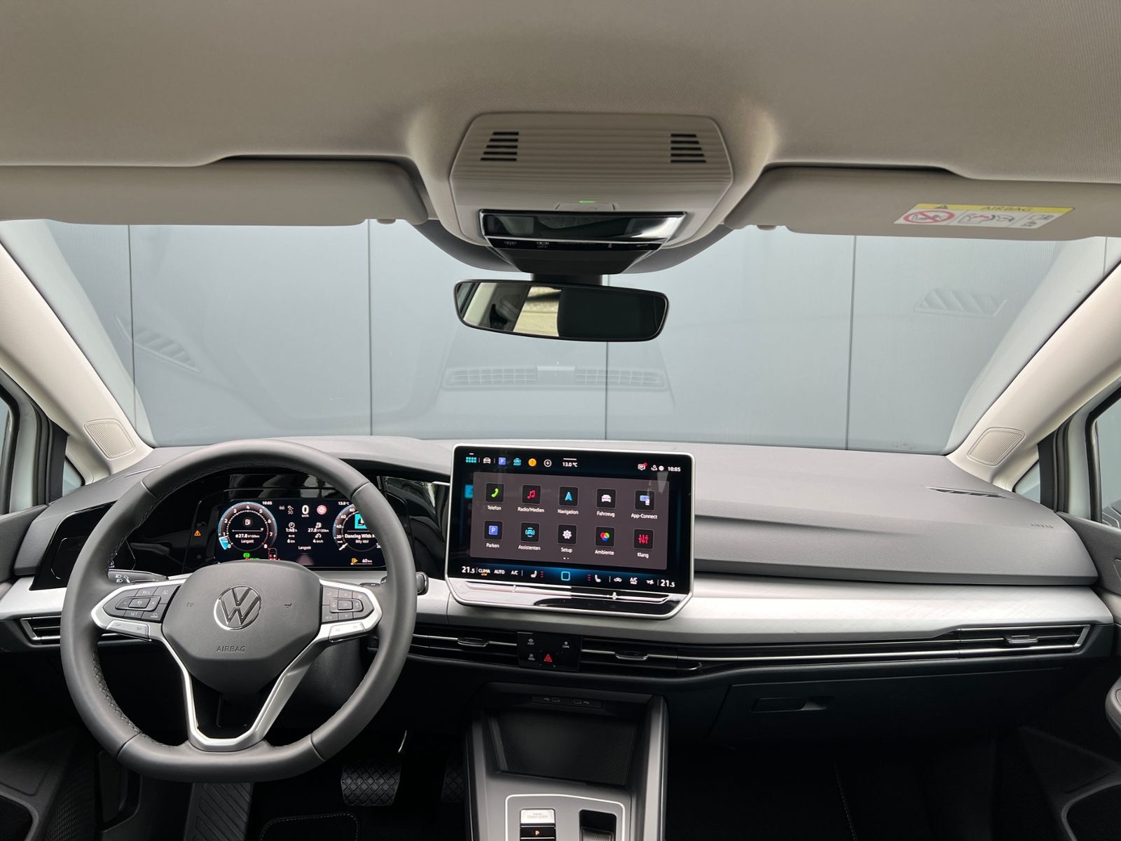Fahrzeugabbildung Volkswagen Golf VIII Life 1.5 eTSI DSG *LED, ACC, Kamera, 1