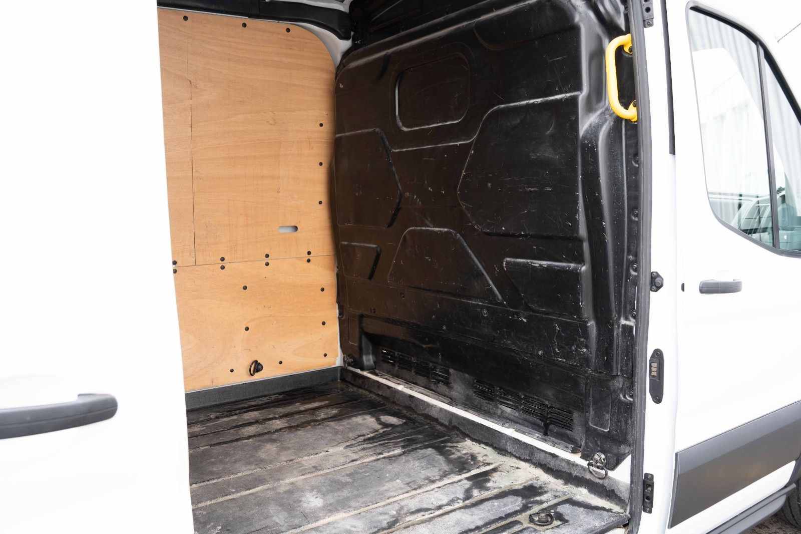 Fahrzeugabbildung Ford TRANSIT KASTEN 2.0 TDCI L2H2 PDC TEMP KLIMA ALLW