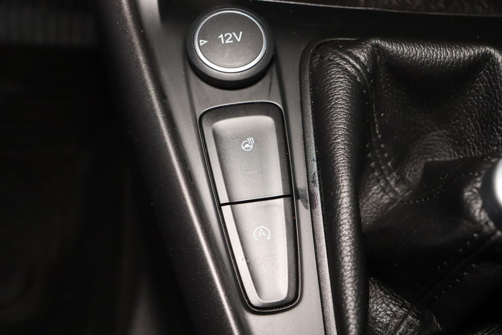 Fahrzeugabbildung Ford Focus 1.0 Ecoboost * SHZ * Tempomat