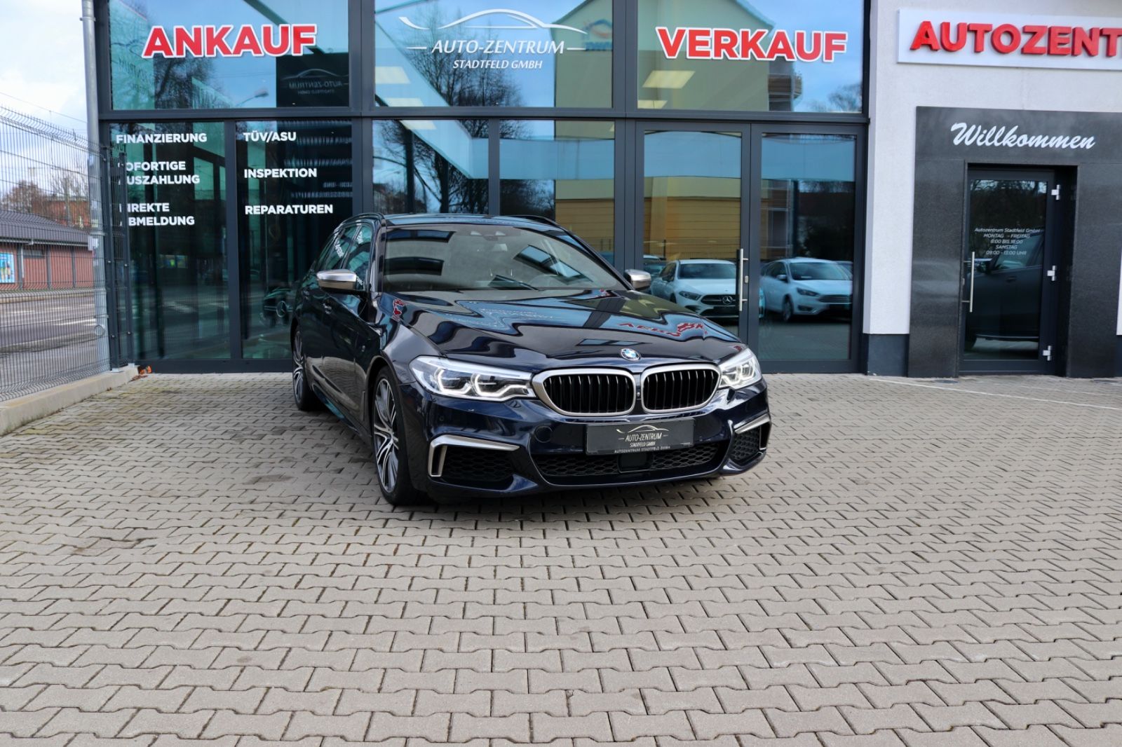BMW M550d Touring xDrive Sitzbel. Memory H&amp;K AHK