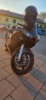 Yamaha YZF-R6  - YAMAHA 2002 R6