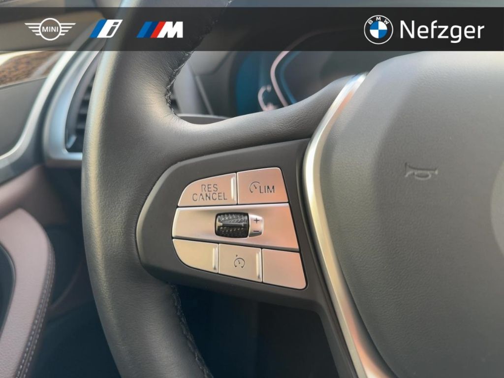 BMW X3 xDrive30e Advantage Park-Assistent HiFi foto 16