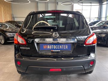 Nissan Qashqai 360 4X4 *PANORAMA*NAVI*TEILLEDER*