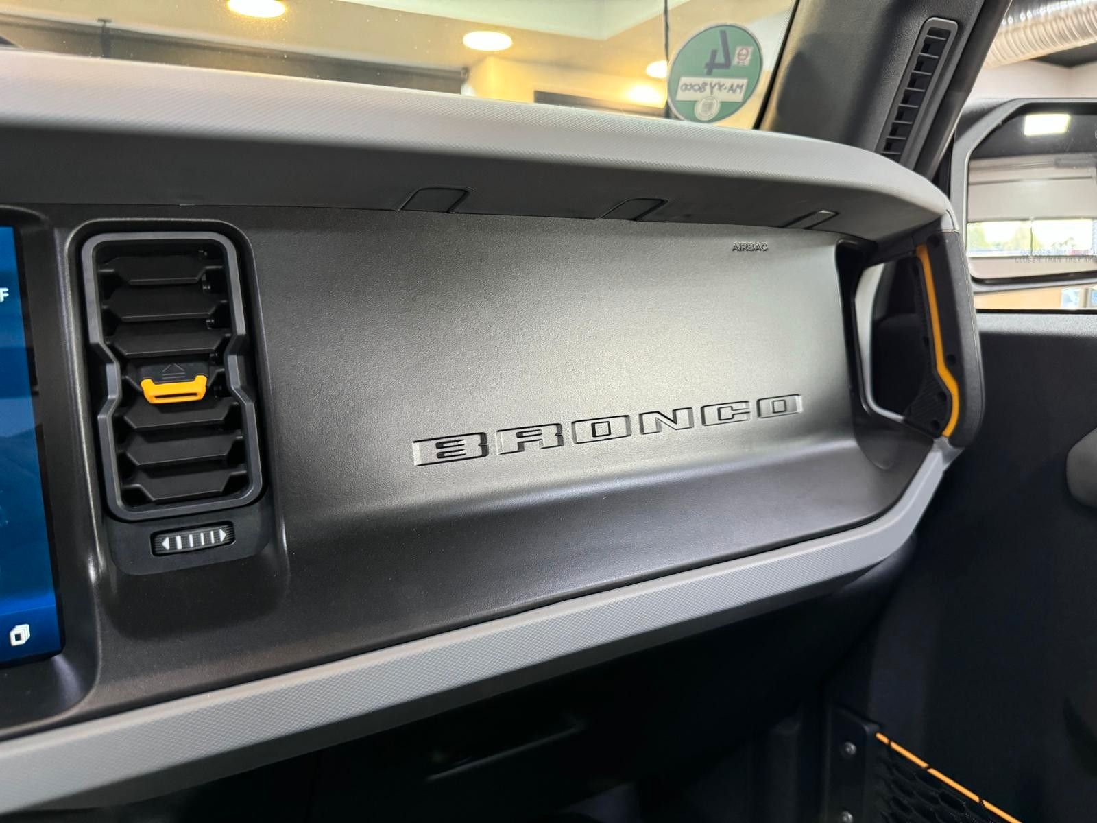 Fahrzeugabbildung Ford BRONCO BADLANDS ADVANCED-ECOBOOST 4x4-FIRST EDIT