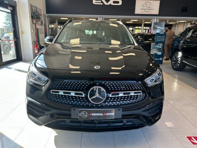 Mercedes-Benz MERCEDES-BENZ GLA 180 d Automatic Premium