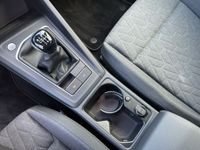 Volkswagen Golf VIII 1.5TSI Life RKam Totwinkel HuD Navi