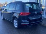 Volkswagen Touran 1.5 TSI Comfortline 7-SITZER AHK+VIRTUAL- - Volkswagen Touran: 7