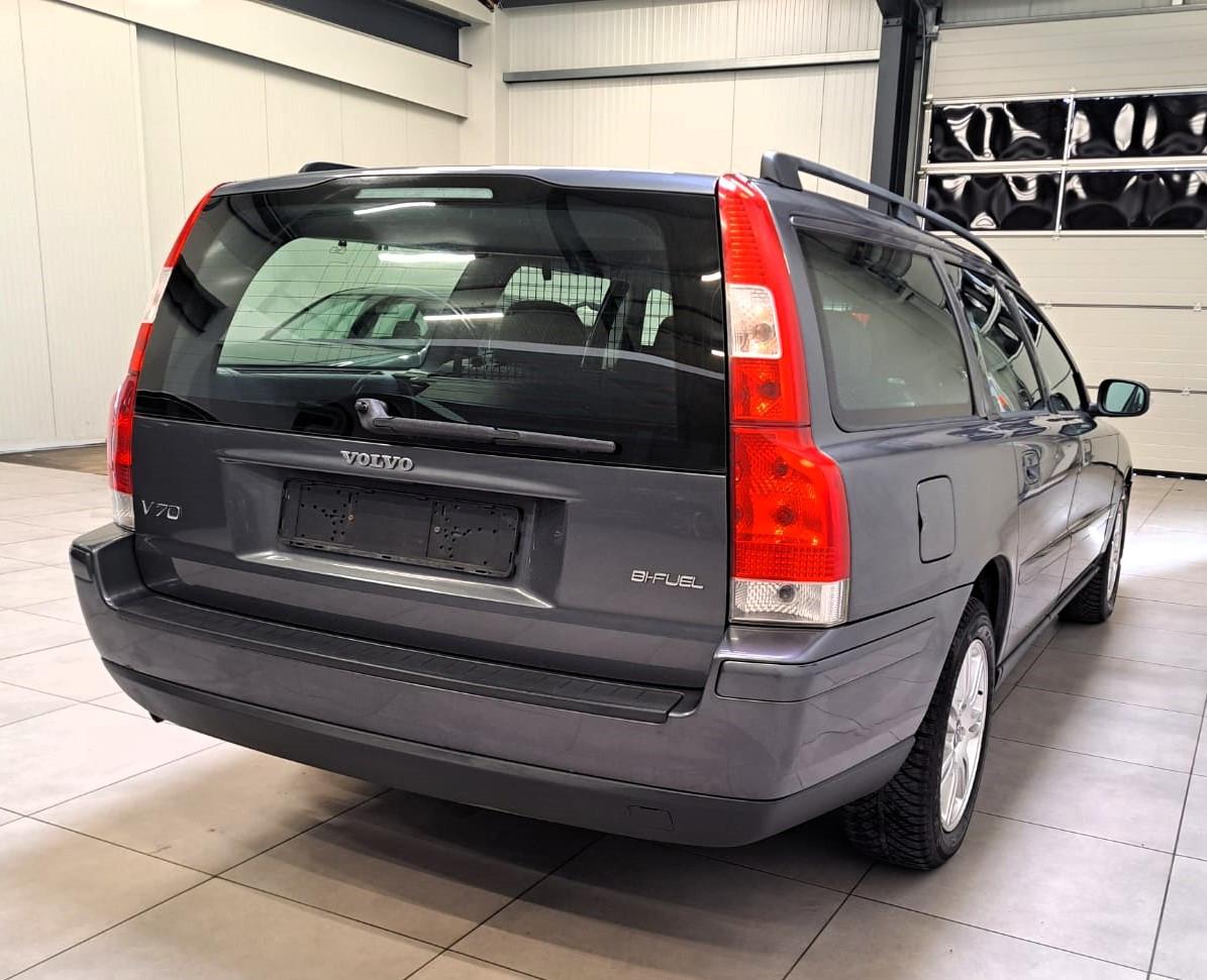 Volvo V70 2006 — photo 8