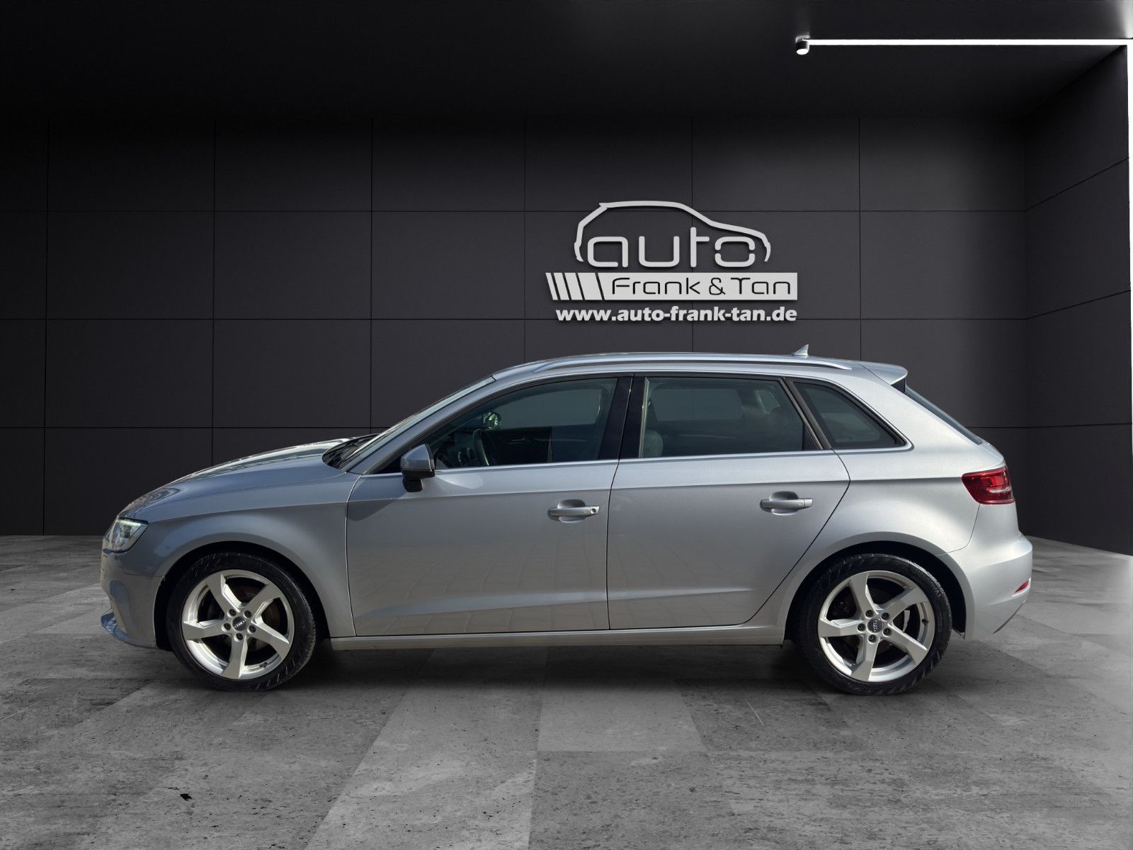 Fahrzeugabbildung Audi A3 Sportback sport/Navi/Shz/Pdc/Tempomat/1.Hand