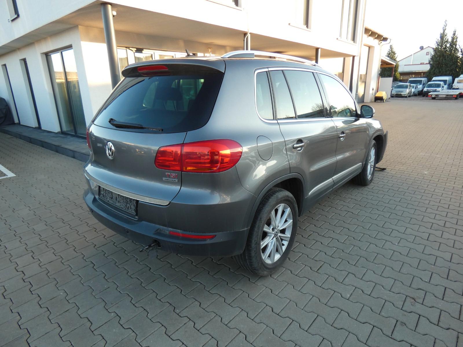 Volkswagen Tiguan 1.4 TSI 4MOTION Alu Grau Met.