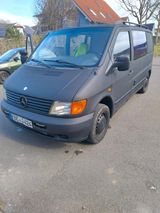Mercedes-Benz Mercedes Benz Vito - Mercedes-Benz Vito mit Benzin-Antrieb