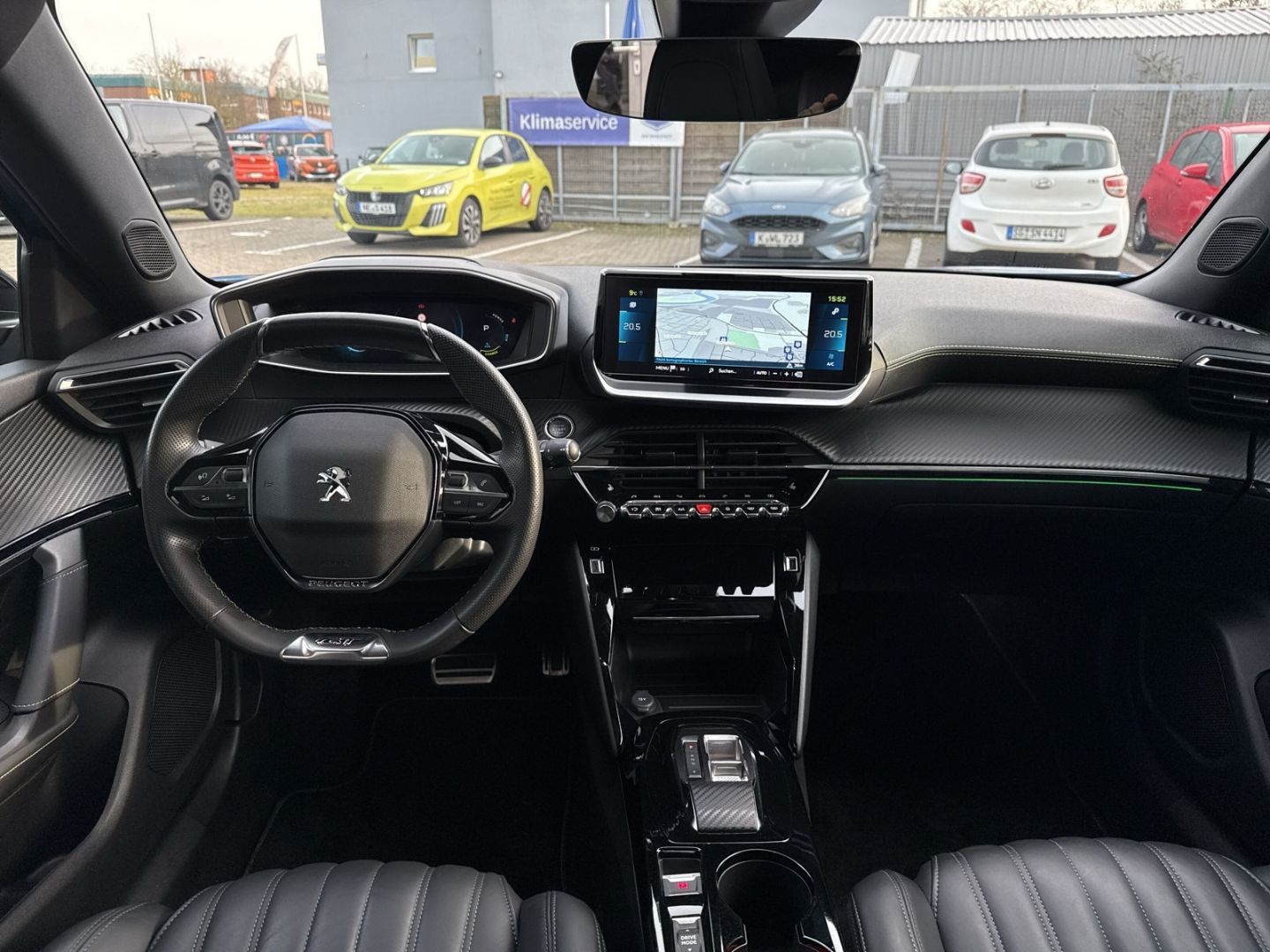 Fahrzeugabbildung Peugeot 2008 e- GT Pack El. Panodach Navi Leder Massages