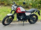Royal Enfield Scram 411 mit Koffern - Royal Enfield Scram 411