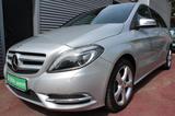 Mercedes-Benz B 180 SPORTPAKET KLIMA NAVI PDC XENON 17.ZOLL - Mercedes-Benz B 180 in Oberhausen