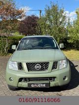 Nissan Pathfinder 2.5 dCi XE STIER BUNDESWEHR - Bundeswehr Fahrzeuge