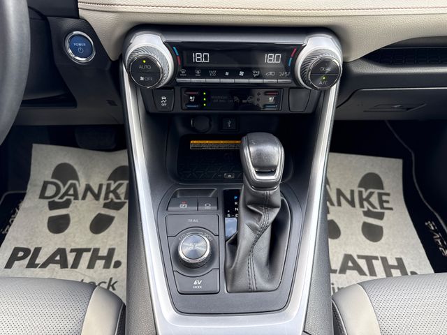 Toyota RAV 4 Hybrid 4×4 Lounge