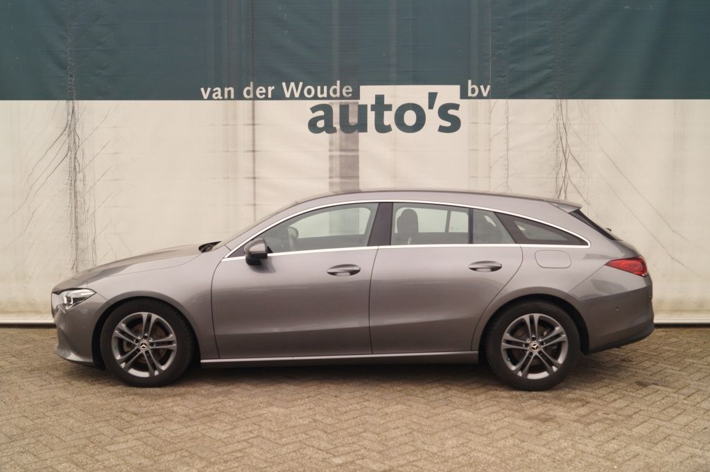 MERCEDES-BENZ CLA 180 Shooting Brake Business Solution -NAVI-E