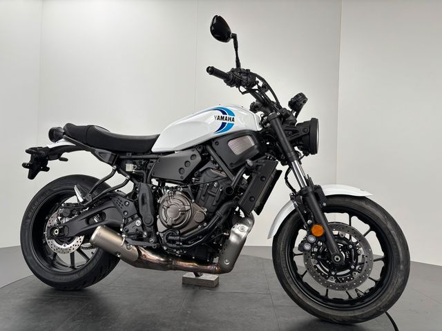 Yamaha XSR 700 *SERVICE NEU *1. HAND *SCHECKHEFT
