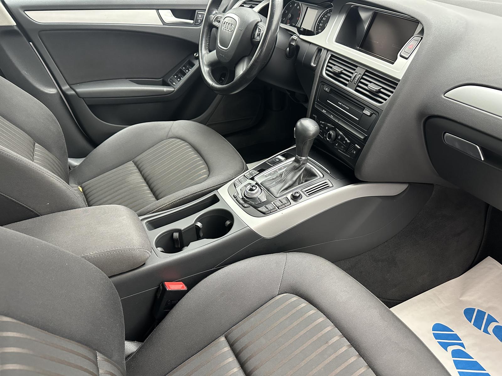 Audi A4 Ambiente quattro "SITZH-MULTI-PDC-ALU-TÜV"