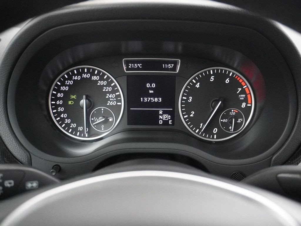 Mercedes-Benz B 180 Ambition