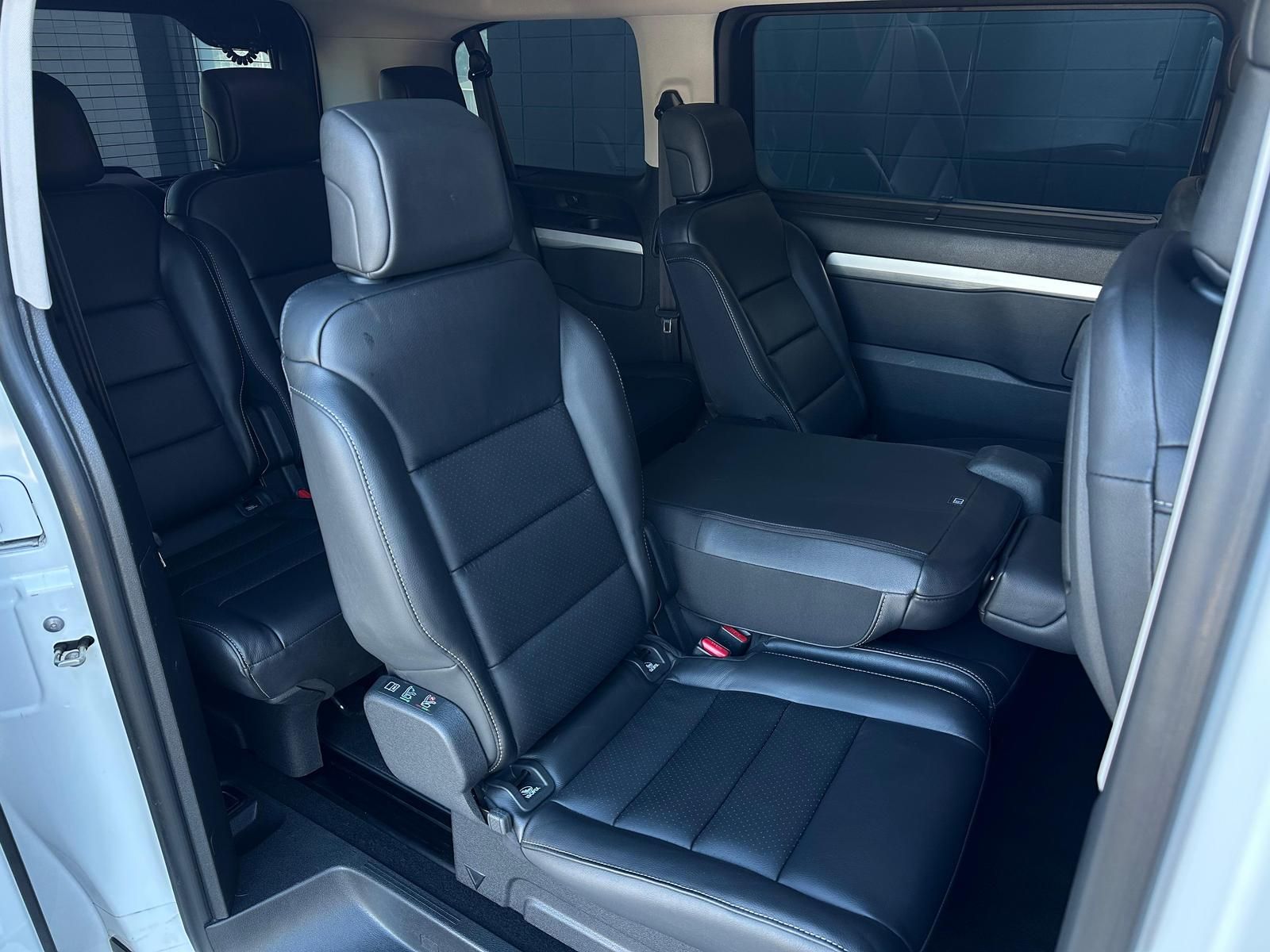 PEUGEOT Traveller 2.0BHDI Allure L2 *PAN#HUD#SHZ#ACC#XEN - Image 16