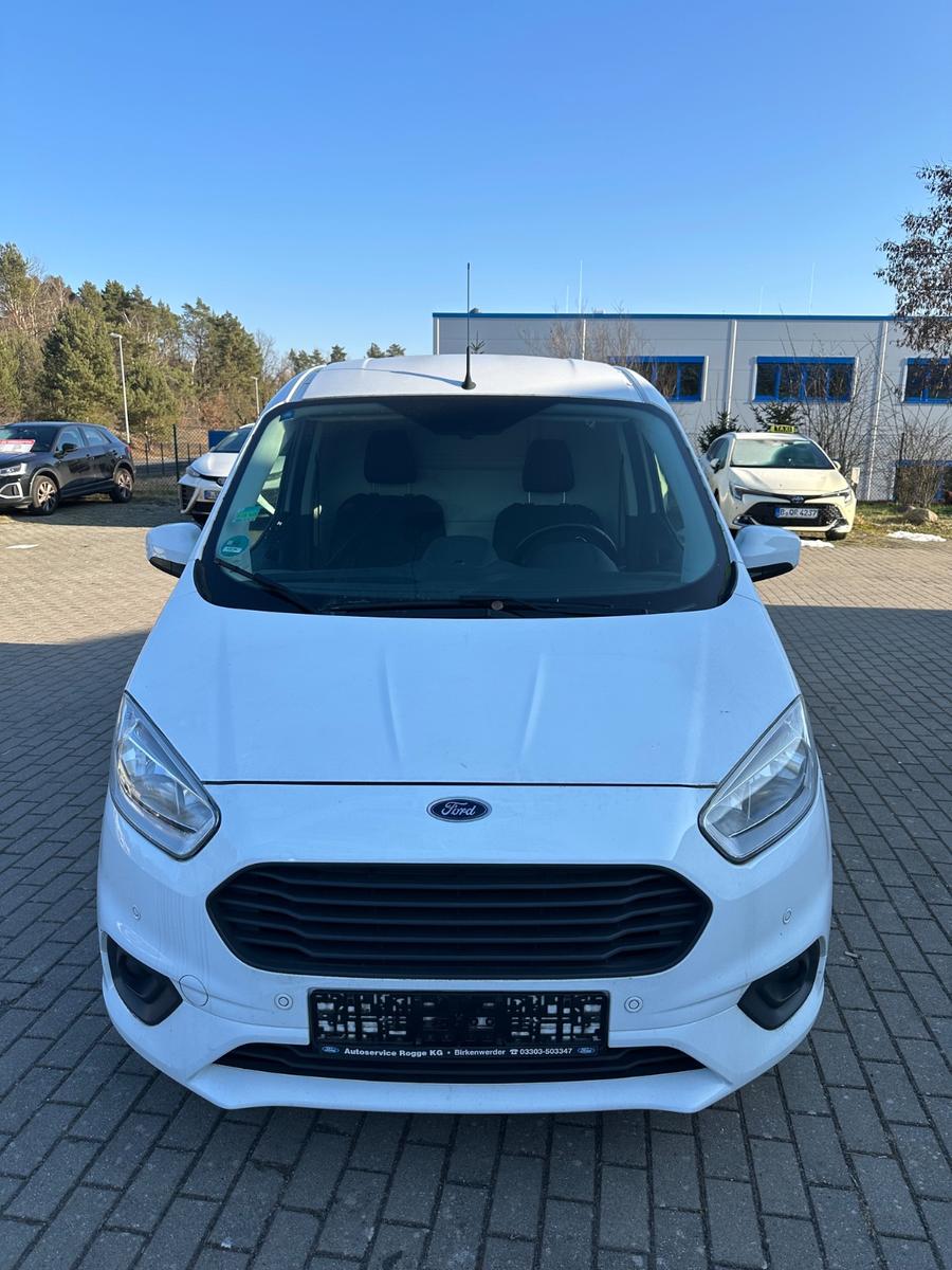 Ford Transit Courier Limited