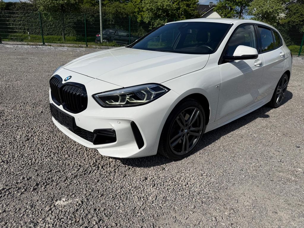 Image of BMW 120