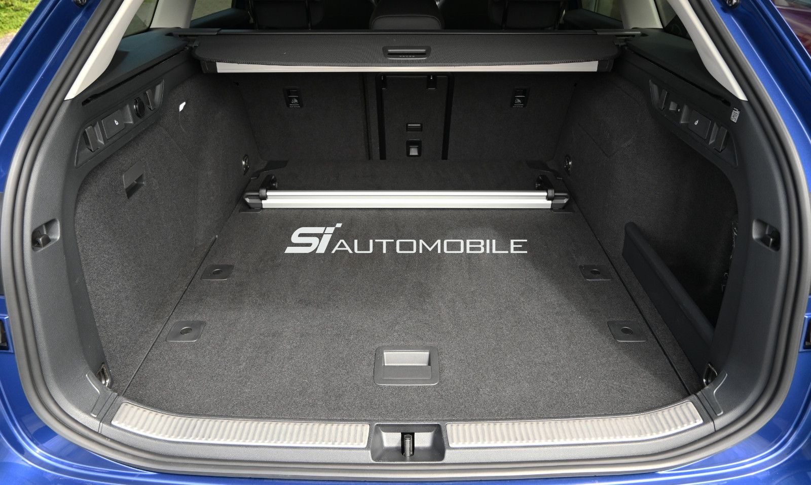Fahrzeugabbildung SKODA Superb 2.0 TDI L&K Combi °ACC°AHK°HUD°STHZG°360°